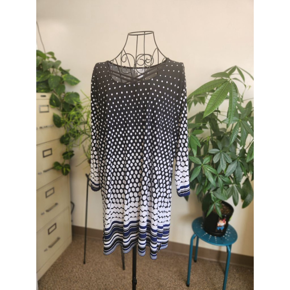 CJ banks Long Sleeve Polka Dot top in Black and White